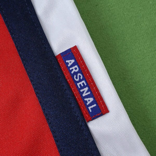 1998 season Arsenal F.C. home Kids kit - Image 13
