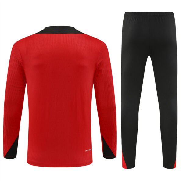 2425 Liverpool F.C. red Training suit set Player version - Image 7