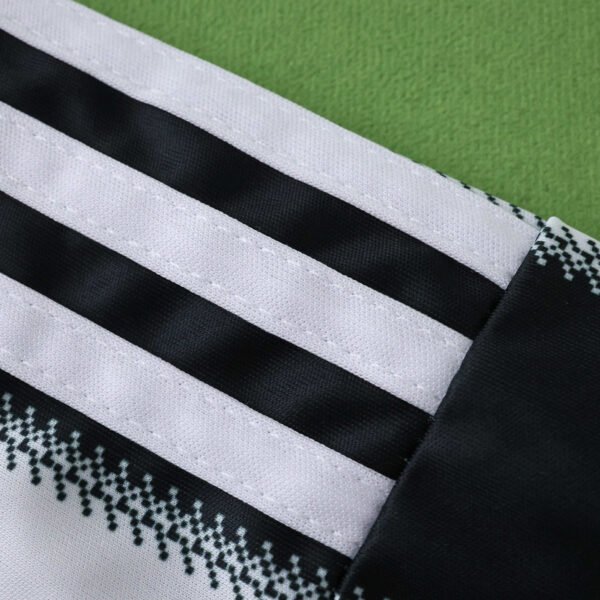 2526 season Newcastle United F.C. home Kids kit - immagine 15