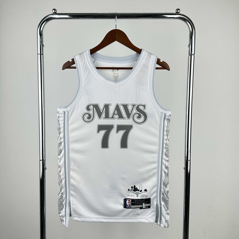 c92cfcac7b NBA Dallas Mavericks 77#DONCIC - Imagem 1