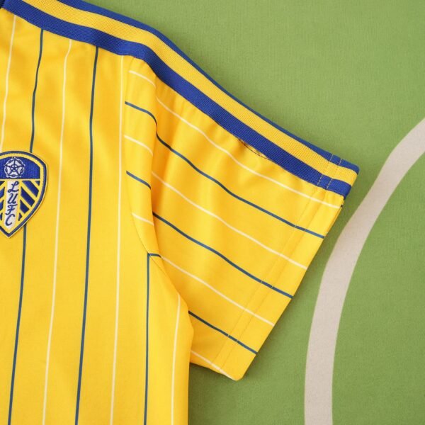 2526 season Leeds United F.C. Concept versionRetro T-shirt - Billede 5