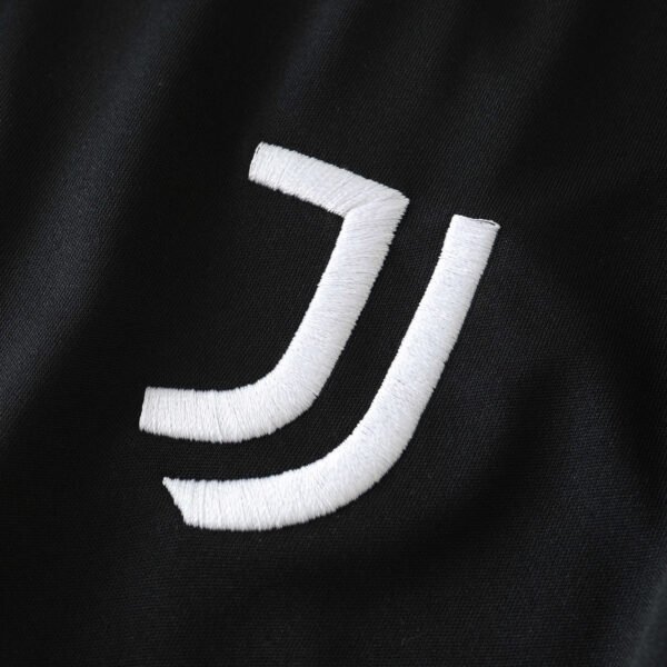 2425 season Juventus F.C. home shorts - Billede 10