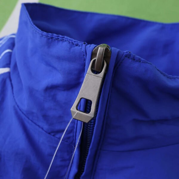 2425 Paris Saint-Germain F.C. windbreaker - Imagem 12