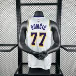 NBA L.A. Lakers 77#DONCIC Luka Dončić - immagine 2