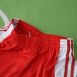 8991 Liverpool F.C. home retro Kids kit – Image 10