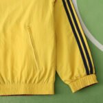 2425 Real Madrid CF Wear on both sides windbreaker - Imagem 4