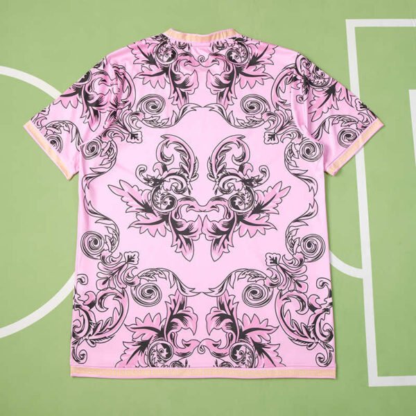 23-24 Italy Pink special edition Fan version – Image 2