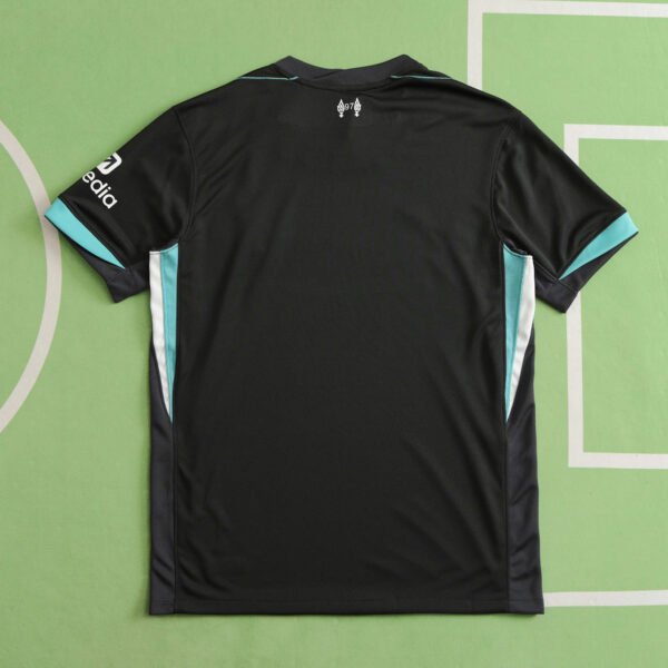 ⁦2425 season Liverpool away Fan version⁩ - الصورة ⁦6⁩