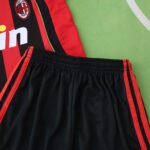 0607 season A.C. Milan home Kids kit - Imagen 9