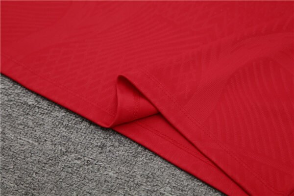 2425 Liverpool F.C. red Training suit set Player version - Image 10