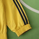 2425 Real Madrid CF Wear on both sides windbreaker - Imagem 6