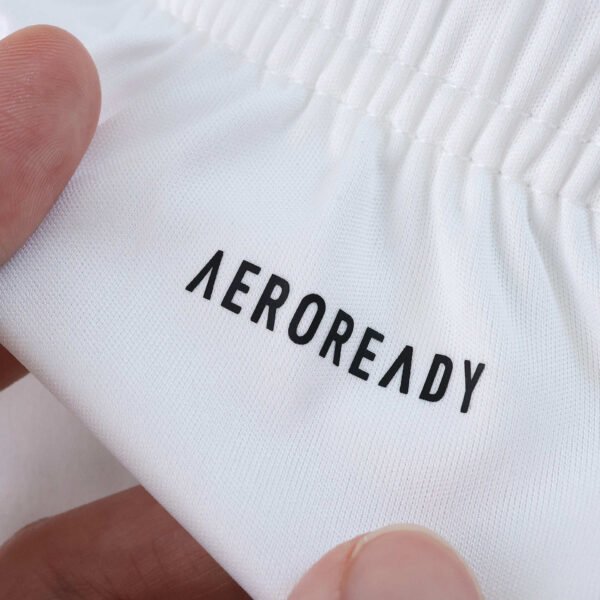 2526 season Leeds United F.C. home shorts - Afbeelding 10