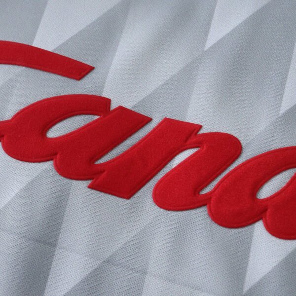 8991 Liverpool F.C. away retro Kids kit – Image 5