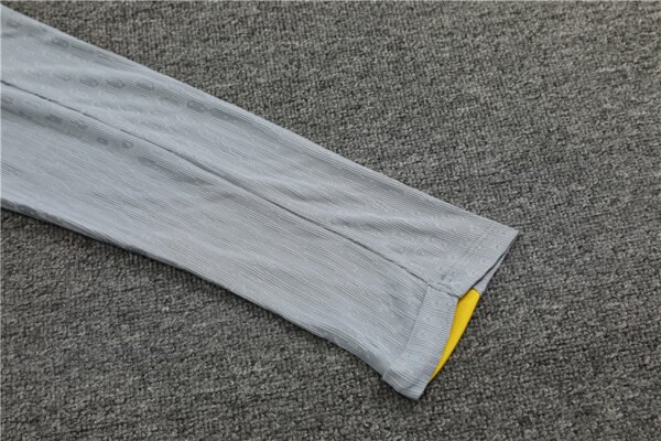 2425 Liverpool F.C. grey Training suit set Player version - Imagem 7