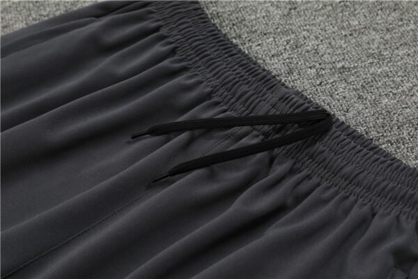 ⁦2425 Paris Saint-Germain F.C. grey Training suit set Player version⁩ - الصورة ⁦3⁩