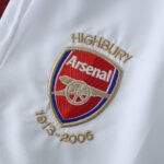 0506 Arsenal F.C. home retro Kids kit – Image 9