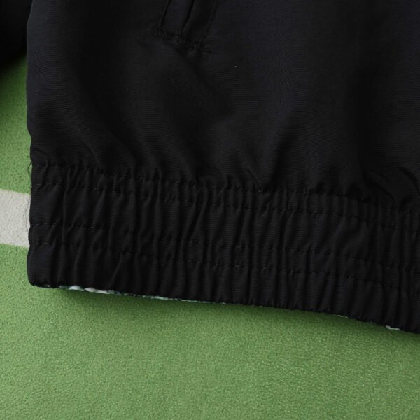⁦2425 Manchester United F.C. Wear on both sides windbreaker⁩ - الصورة ⁦6⁩