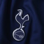 ⁦2526 season Tottenham Hotspur F.C. home shorts⁩ - الصورة ⁦6⁩