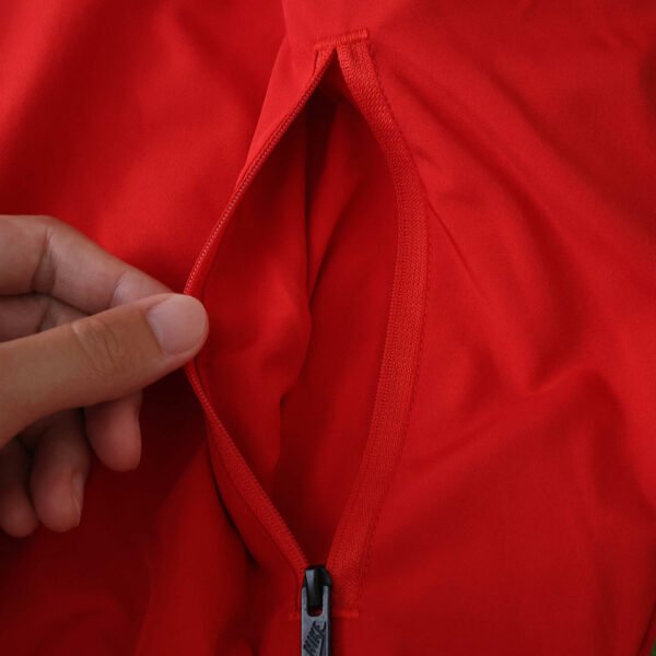 2526 season Manchester United F.C. windbreaker – Image 10