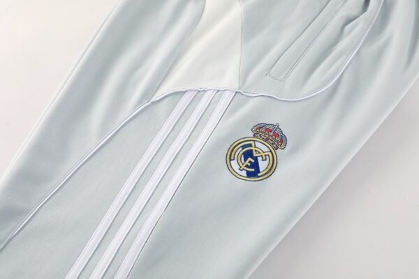 2526 season Real Madrid CF hooded Training jacket set – Image 7