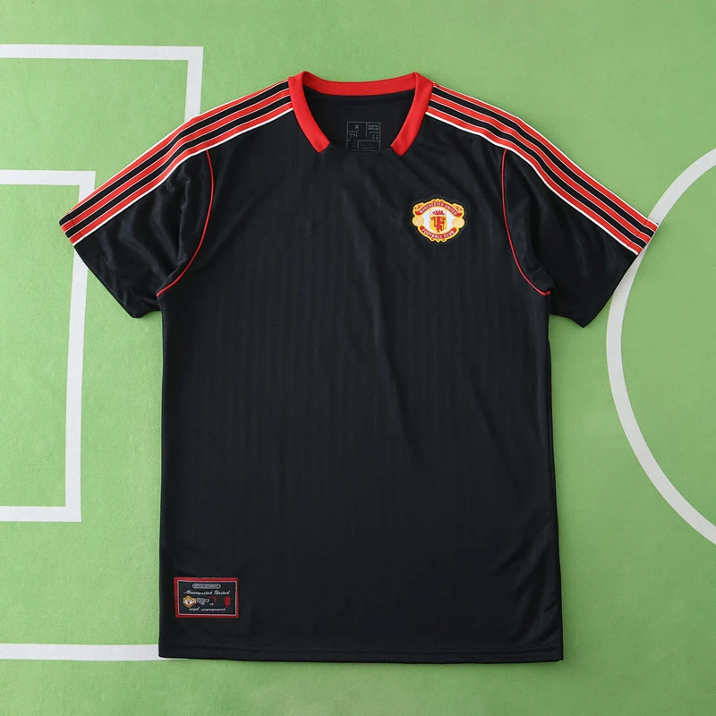 0df18d15a0 2425 Manchester United F.C. CF retro T shirt - Imagen 1