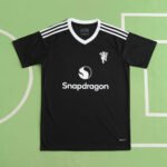 2425 Manchester United Black goalkeeper Fan version
