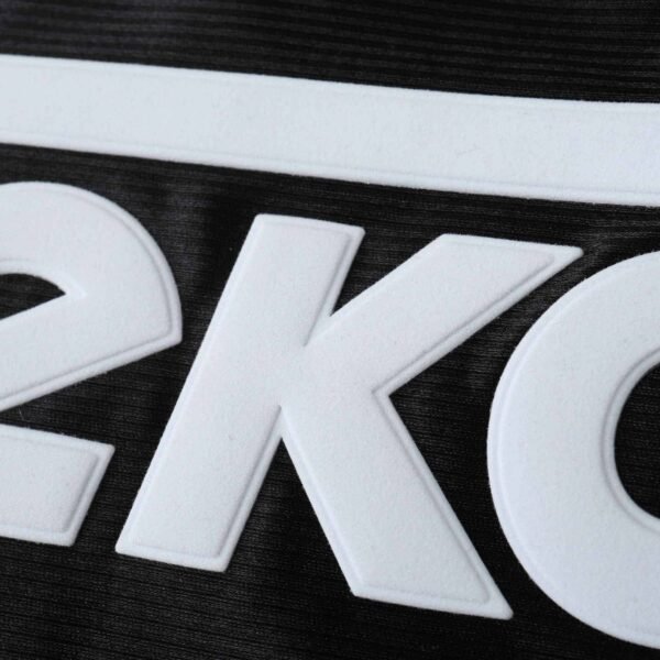 9900 season Real Madrid CF away retro Fan version - Imagen 4