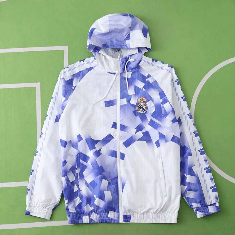 1655f22f70 9697 Real Madrid CF Hooded windbreak - Image 1