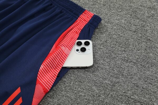 2425 Manchester United F.C. Training clothes suit vest Fan version – Image 2