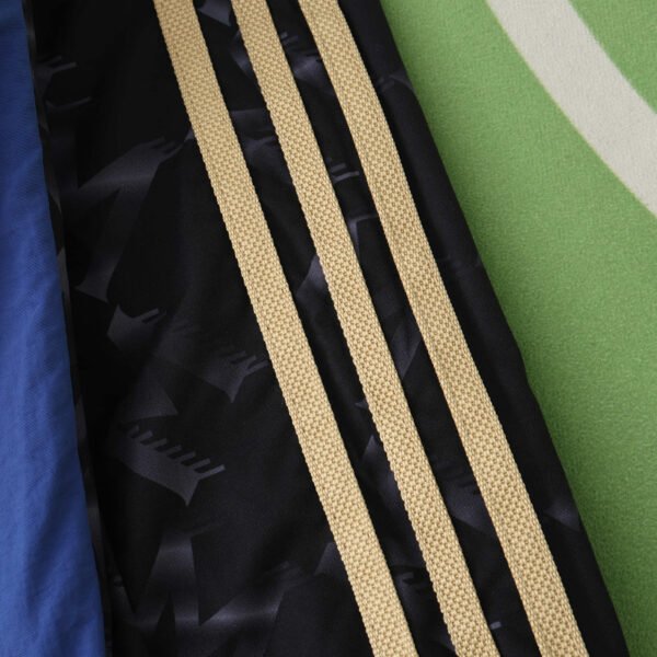 2425 Manchester United F.C. Wear on both sides windbreaker - Imagen 18