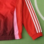 2425 Manchester United F.C. Wear on both sides windbreaker - Imagen 4