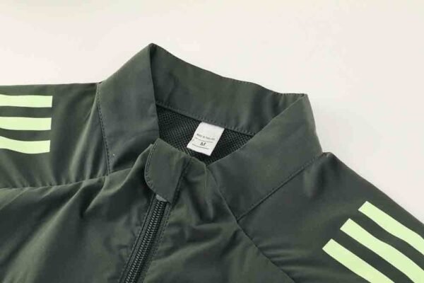 2526 season Real Madrid CF windbreaker - Imagem 5