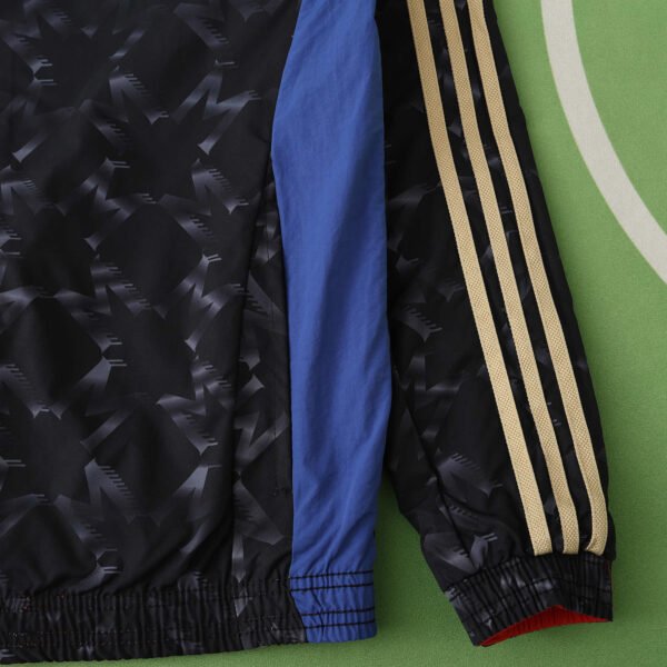 2425 Manchester United F.C. Wear on both sides windbreaker - Imagen 14