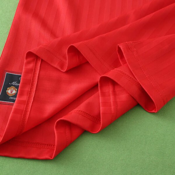 2425 Manchester United F.C. CF retro T shirt - Imagem 6