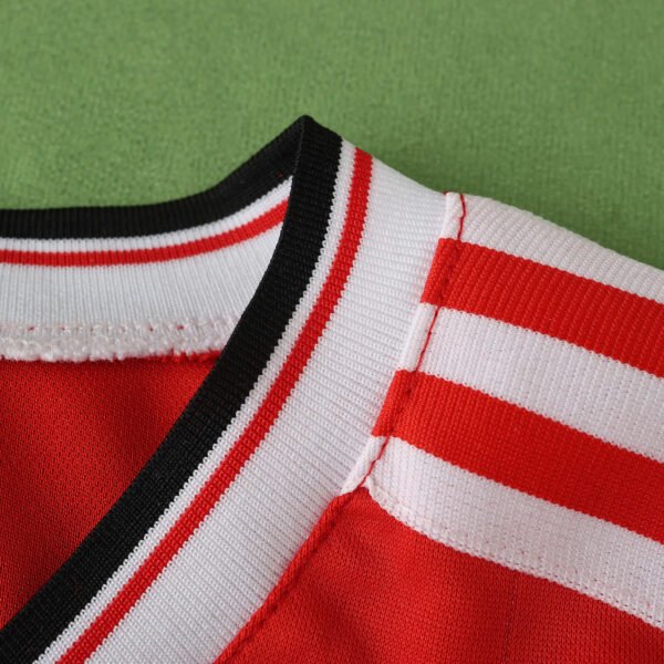 1984 season Manchester United F.C. home retro Fan version - Afbeelding 3