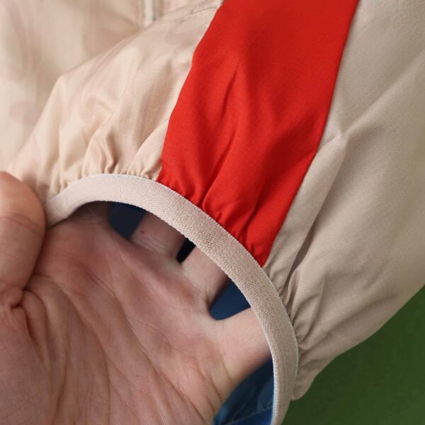 2425 Real Madrid CF Wear on both sides windbreaker - Imagem 15