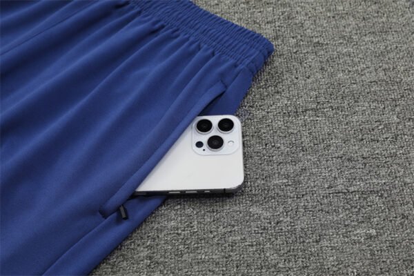 ⁦2425 Manchester City F.C. wathet Training suit set⁩ - الصورة ⁦4⁩