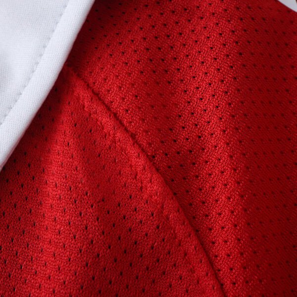 1011 Manchester United F.C. home retro Kids kit – Image 6