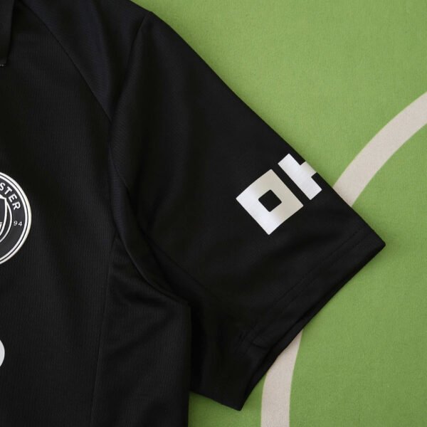 ⁦2526 season Manchester City F.C. away Fan version⁩ - الصورة ⁦3⁩