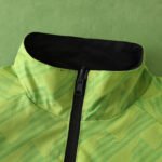 2425 Manchester United F.C. reversible windbreak – Image 2
