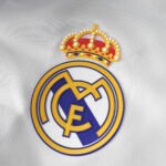 ⁦1112 Real Madrid CF home retro Kids kit⁩ - الصورة ⁦4⁩