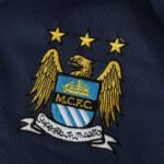 ⁦9798 season Manchester City F.C. away retro Fan version⁩ - الصورة ⁦4⁩
