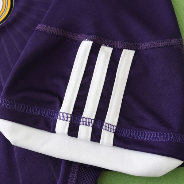 1011 season Real Madrid CF third retro Fan version - Imagem 6