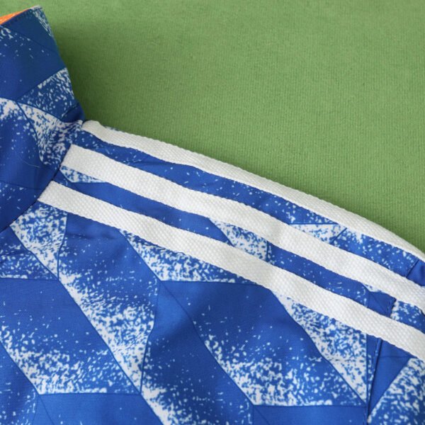 2425 Manchester United F.C. Wear on both sides windbreaker – Bild 3