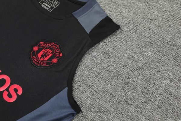 2425 Manchester United F.C. Training clothes suit vest Fan version – Image 7