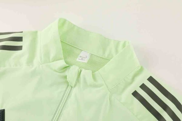 ⁦2526 season Real Madrid CF windbreaker⁩ - الصورة ⁦5⁩