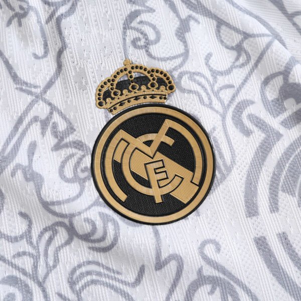 2425 Real Madrid the year of the Loong Special edition Player version – Image 2