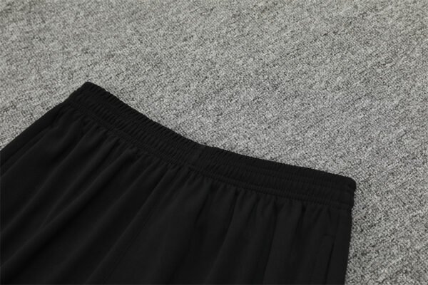 ⁦2425 Manchester City F.C. Pink Training suit set⁩ - الصورة ⁦6⁩