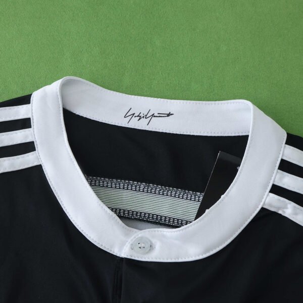 ⁦1415 Real Madrid CF third retro Kids kit⁩ - الصورة ⁦2⁩