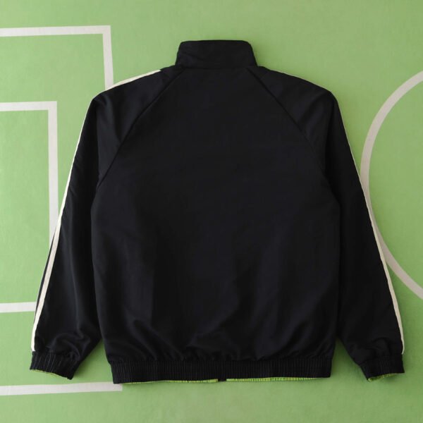 2425 Manchester United F.C. reversible windbreak – Image 18